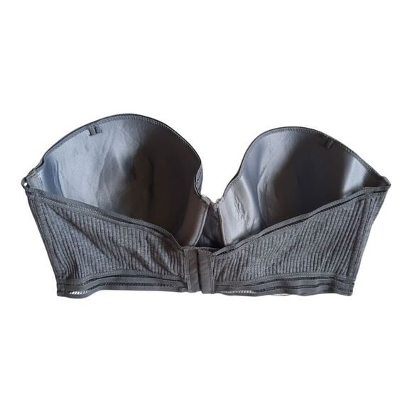 Gray Strapless Bra - Picture 3 of 3